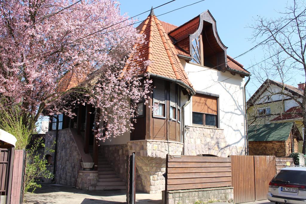 Hotel Tulipan Vendeghaz Miszkolc Pokój zdjęcie